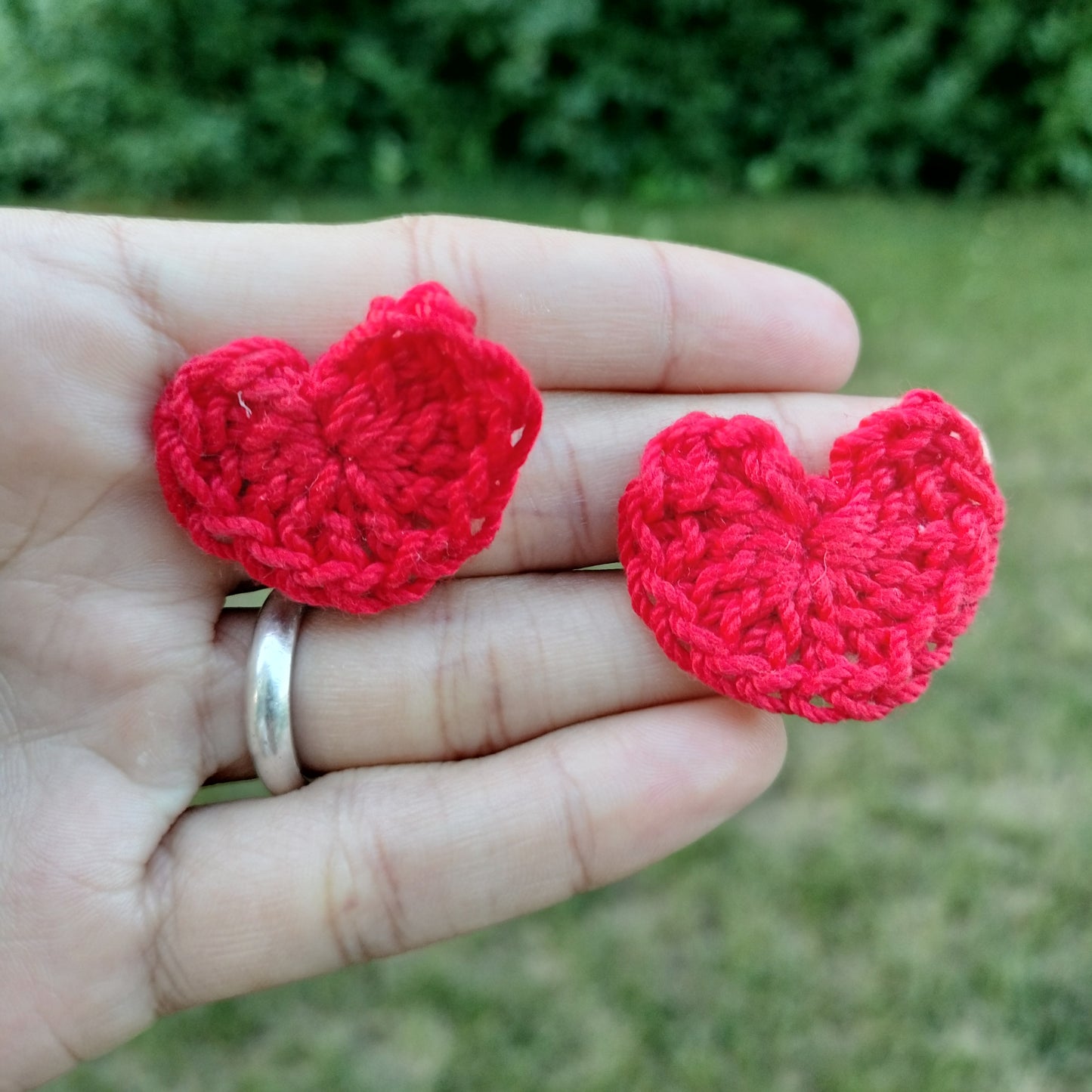 Stud Hearts Earrings