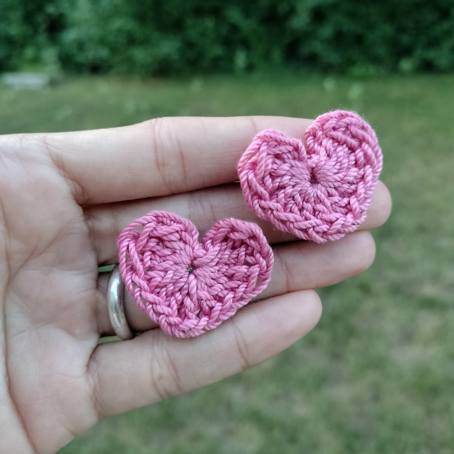 Stud Hearts Earrings