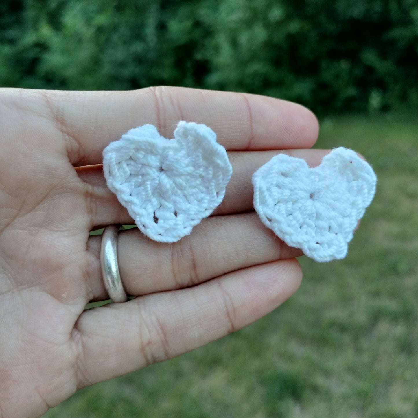 Stud Hearts Earrings